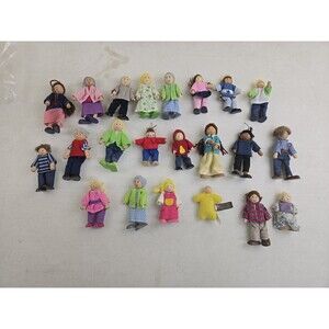 Plan Toys Dollhouse Melissa & Doug Wooden Dolls Lot Bundle(22 characters)